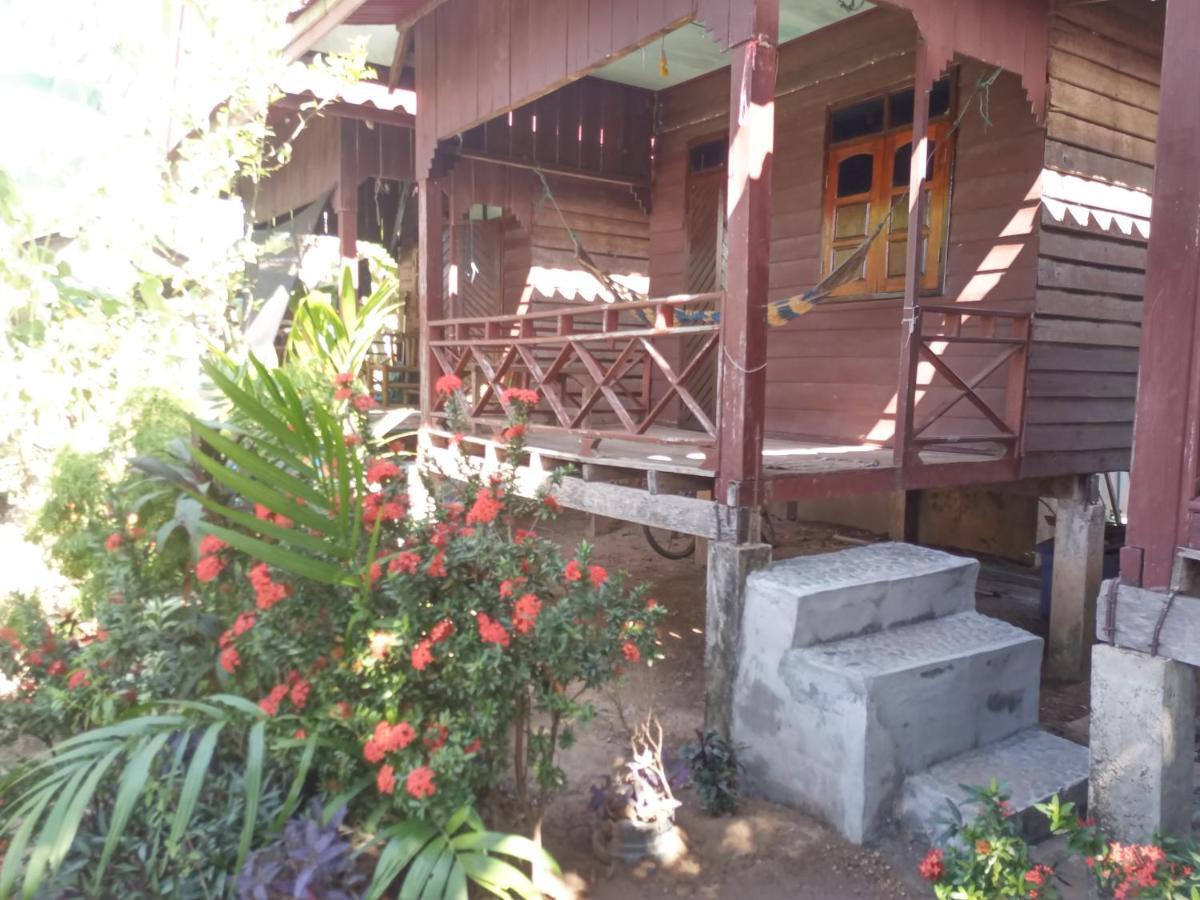 Kulap Kao Bungalow Hotell Ban Seme Lai Exteriör bild